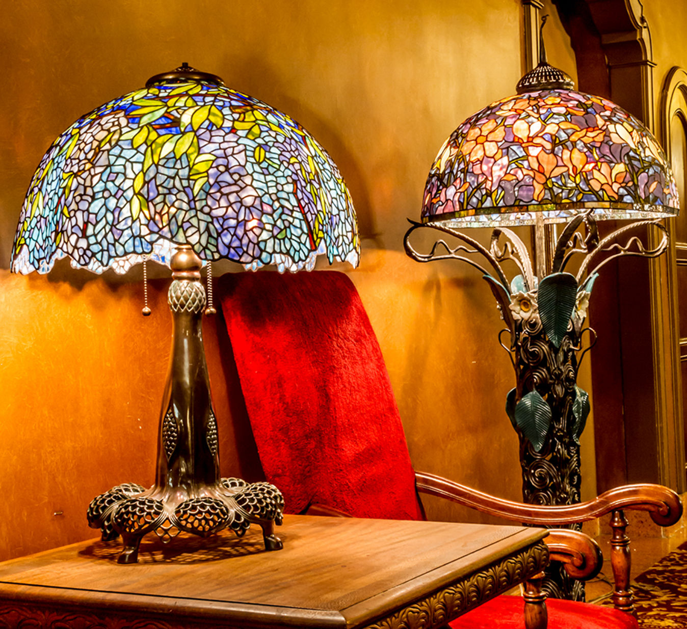 tiffany-lamps-features